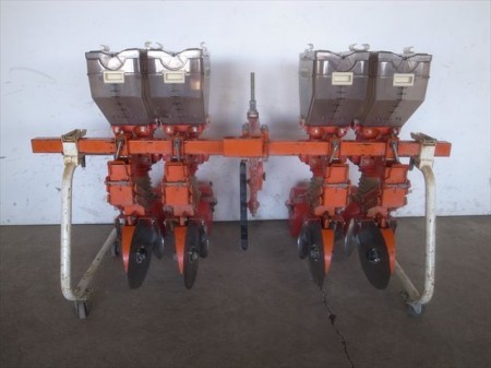 e3510 サン機工 さばける SO-400 4連施肥播種機 肥料散布機 種まき機