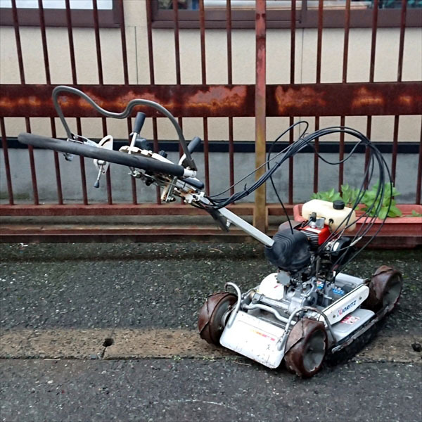 まとめ買い】 スパイダーモア オーレック製 自走草刈機 草刈機 4WD 